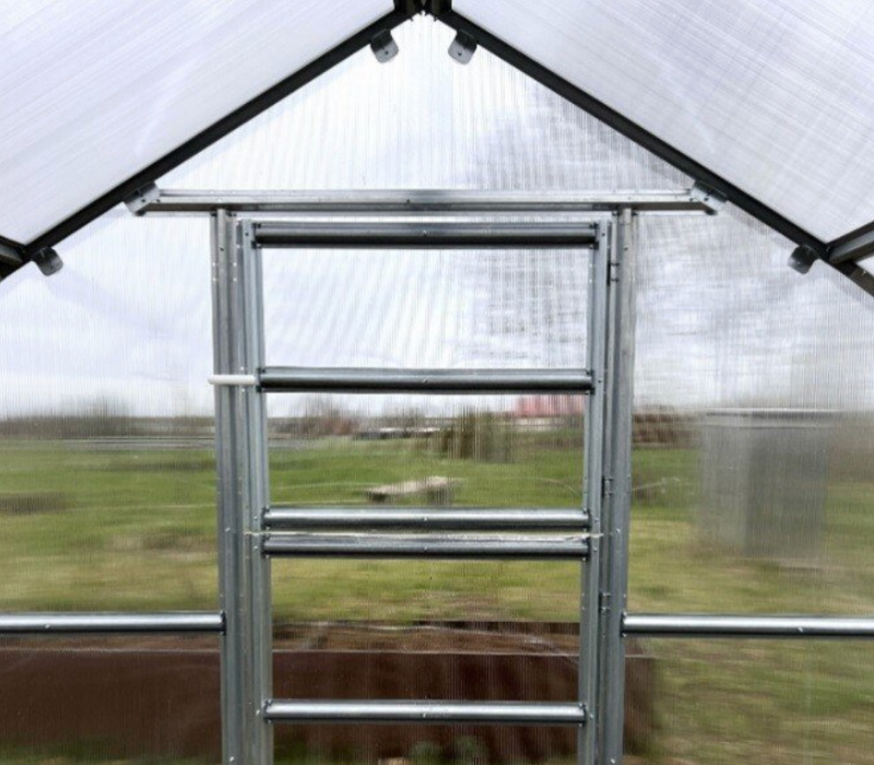 PITCHED ROOF POLYCARBONATE GREENHOUSE